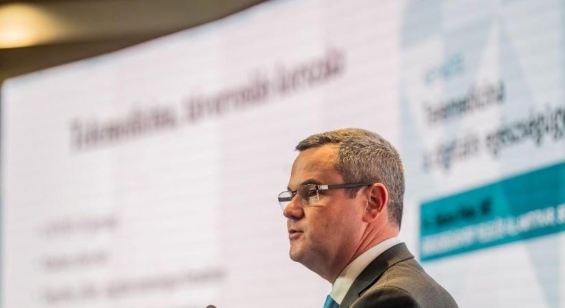 Pert vesztett Takács Péter a lélegeztetőgép-biznisszel kapcsolatban