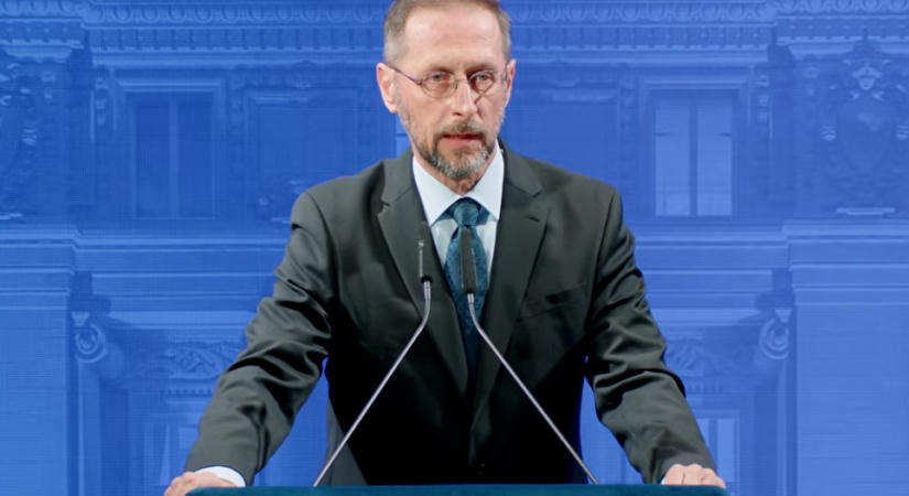 Gyorsan meghátrált a jegybank, elkezdték összegyűjteni a Transparencynek a közérdekű adatokat