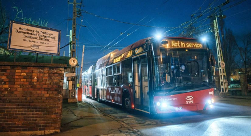 Eltűnhetnek a kék csuklósok egy budapesti útvonalon – ez lehet helyettük