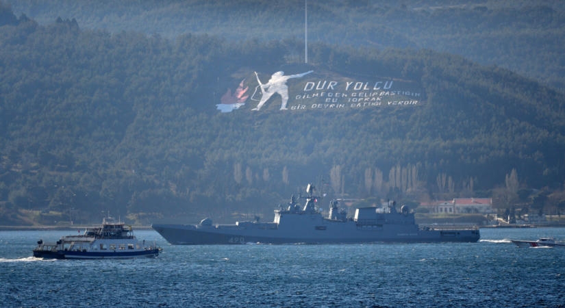 Szivárognak a felvételek: szétlőtték a rettegett Kalibr-rakétákat indító Admiral Essen cirkálót