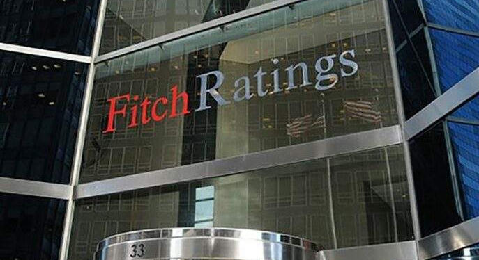 Fitch: a megemelt magyar költségvetési hiánycél jelzi a közfinanszírozási kihívások mértékét