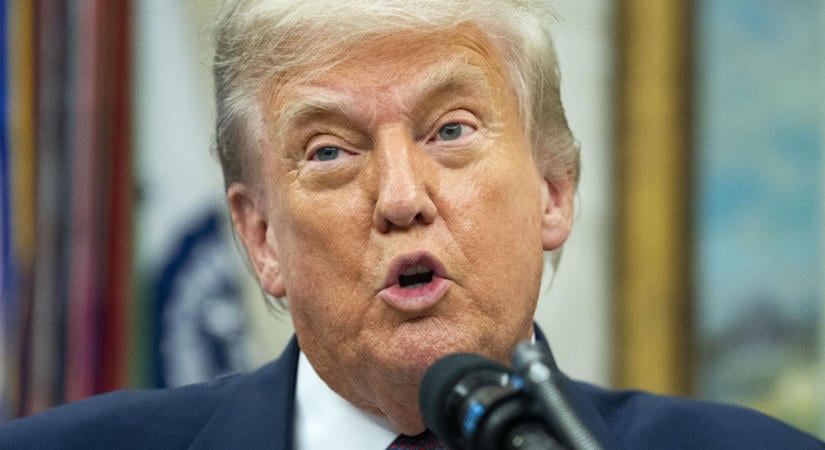 Trump úszómedencét építene a Fehér Ház sajtószobájának helyére