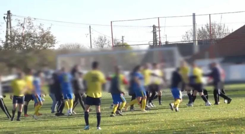Vádat emeltek a megye IV-es focimeccsen kitört tömegverekedés ügyében