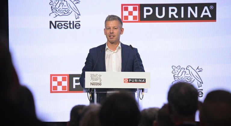 Különleges rituálén vett részt Magyar Péter, ami 130 ember életét befolyásolja