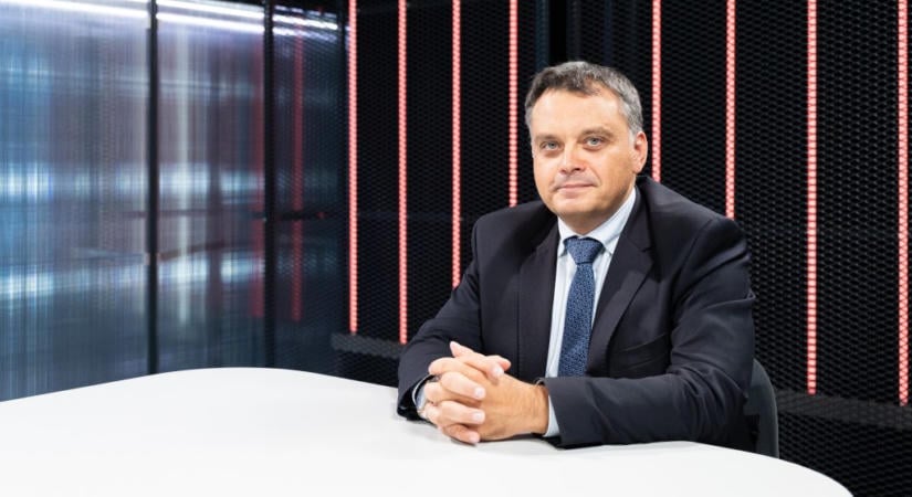 Latorcai a „digitális gyermekvédelmet” kéri számon a Tiszán