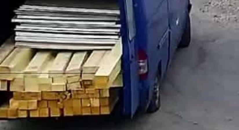 Pénzt kapott, hogy kinyissa a kaput – közel egymilliós rakománnyal távoztak