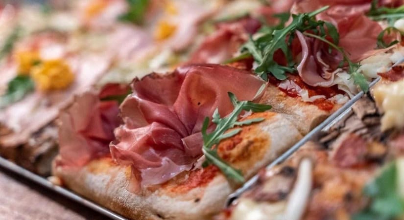 Magyarország 10 legjobb pizzériája 2026-ban: vidéki étterem vitte el az első helyet