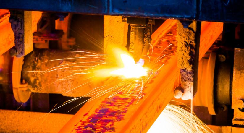 Állami tulajdonba került a British Steel, hogy megőrizzék Nagy-Britannia acélgyártását