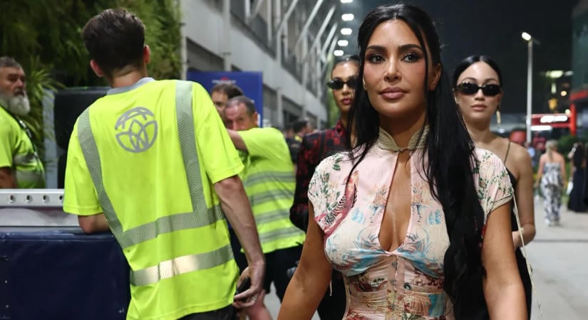 Ez kínos volt, Kim Kardashian magyarázkodott a bunkó reakciója után