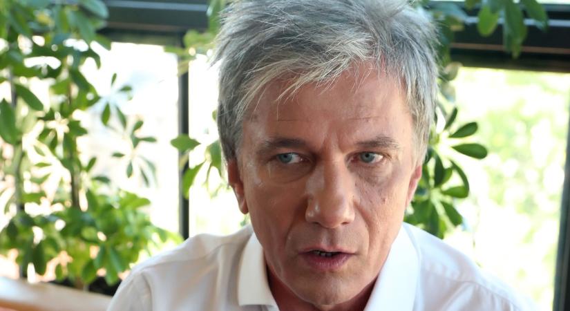 Bochkor Gábor kiborult: élő adásban tört ki belőle, keményen beolvasott egy hallgatónak