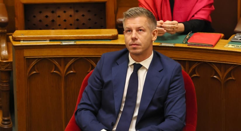 Tovább nyomoznak Magyar Péter telefonlopási ügyében