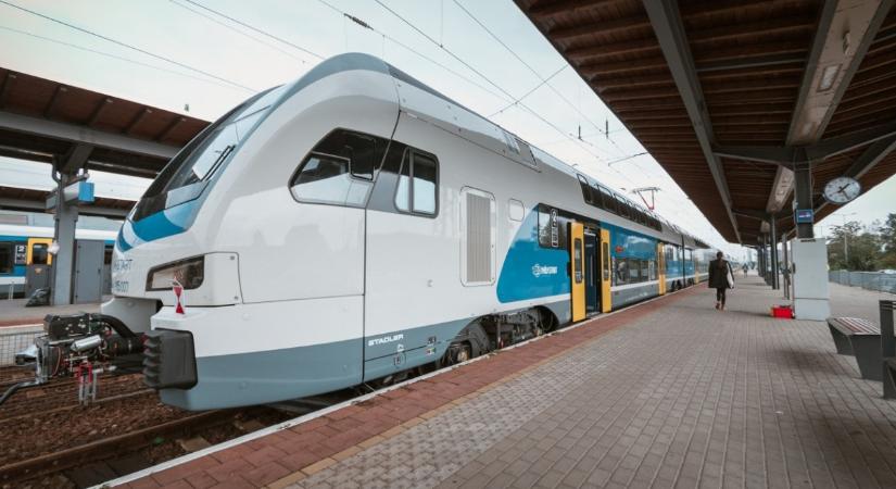 Füstölt egy mozdony a Keleti pályaudvaron, több vonalon korlátozások létpek életbe