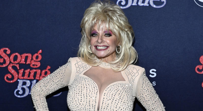 Egy Dolly Parton-imitátor képével illusztrálták az énekesnő halálhírét, elnézést kért a CNN