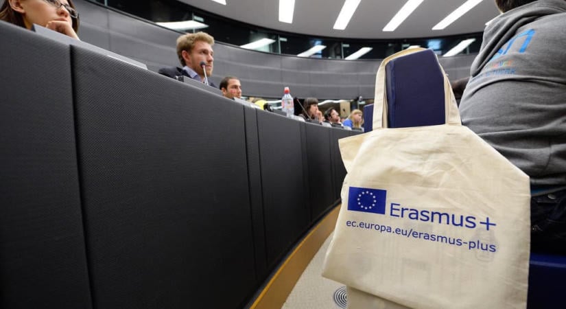 Kétszázezer magyar hallgató előtt nyílt ki újra Európa