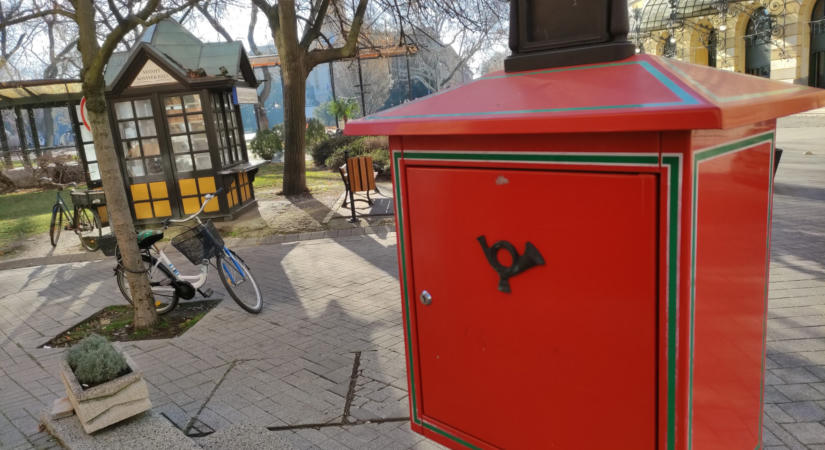 Leváltották a Magyar Posta vezetőjét