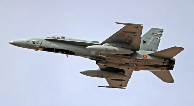 Éles rakétát lőtt ki egy spanyol F–18-as a román határnál, miután Moldova felől berepült egy drón