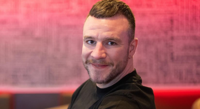 Hivatalos iratok kerültek elő Bayer Zsolt állami pénzeiről: Molnár Áron olyat vett észre a papírokban, ami súlyos kérdéseket vet fel