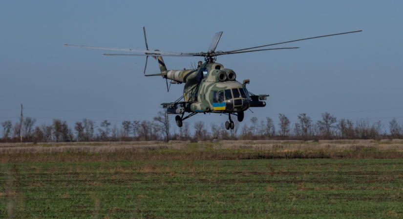Elvágták az orosz hadsereg utánpótlását, hidakat bombáztak szét: videón az ukrán légideszant-rohamcsapatok akciója