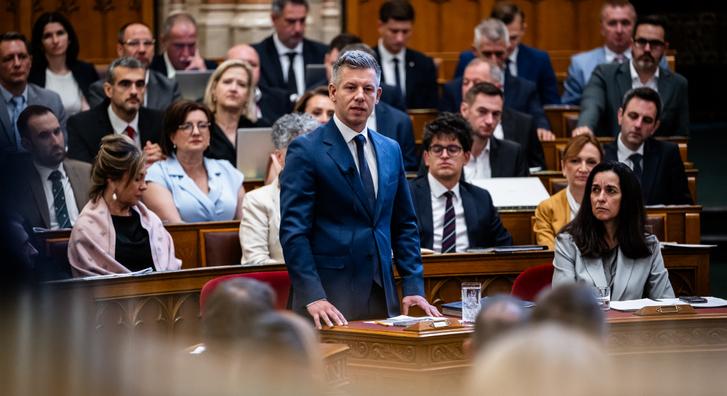 Magyar Péter: Háromszáz évre nőtt a felújítási ciklus a víziközmű-rendszereknél