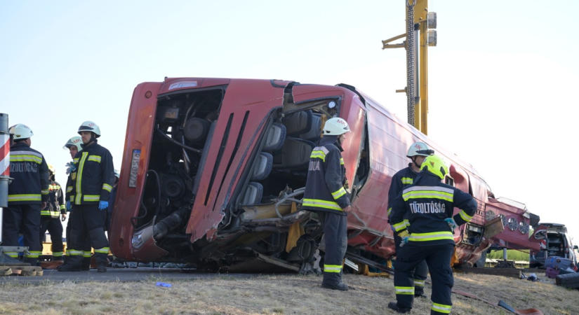 Miskolcon megkezdődött a lengyel buszbaleset áldozatainak azonosítása