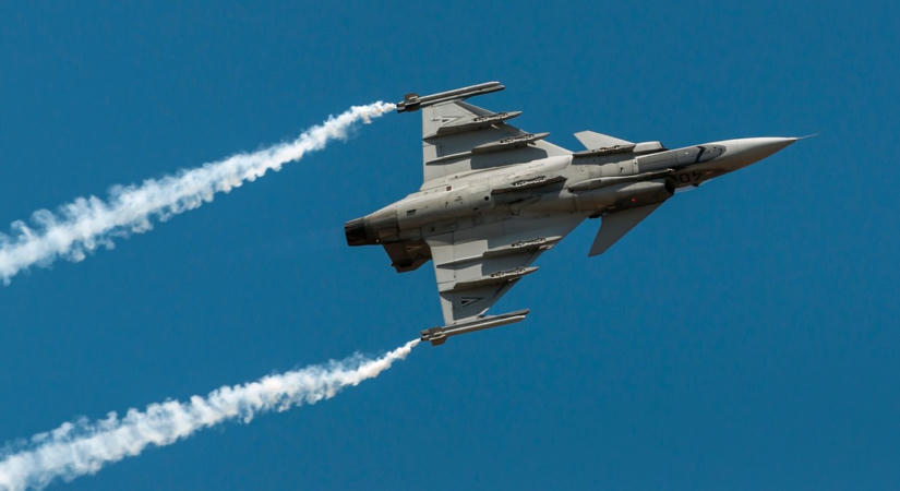 Kikerült a hangfelvétel a Gripen-balesetről: így mentették ki a pilótát