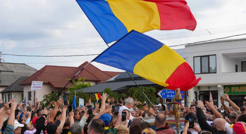 PNL-s képviselő: az AUR zászlótörvénye a magyar kisebbség ellen irányul