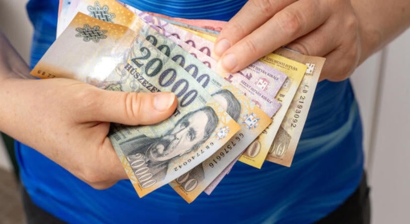 Spenótot ebédelt a forint