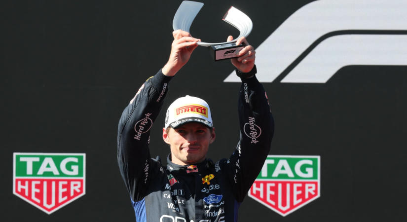 Verstappen száz gokartos ellen versenyez