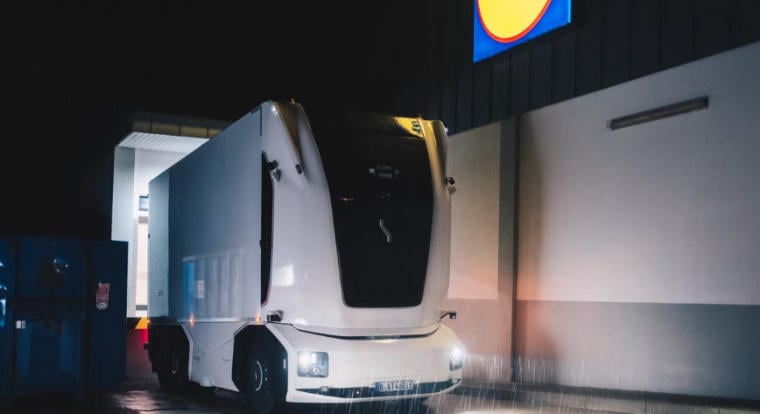 A Lidl már önvezető teherautóval kezdi kiszállítni az árut az egyik németországi üzletébe