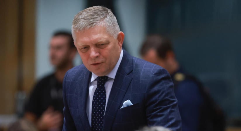 Nekiment Brüsszelnek az üzemanyagárak miatt Robert Fico