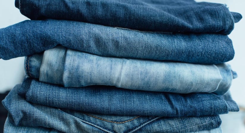 Ezt a mosógép-gyártók sem akarják, hogy tudd: Ezért kell a fagyasztóba tenni a farmert