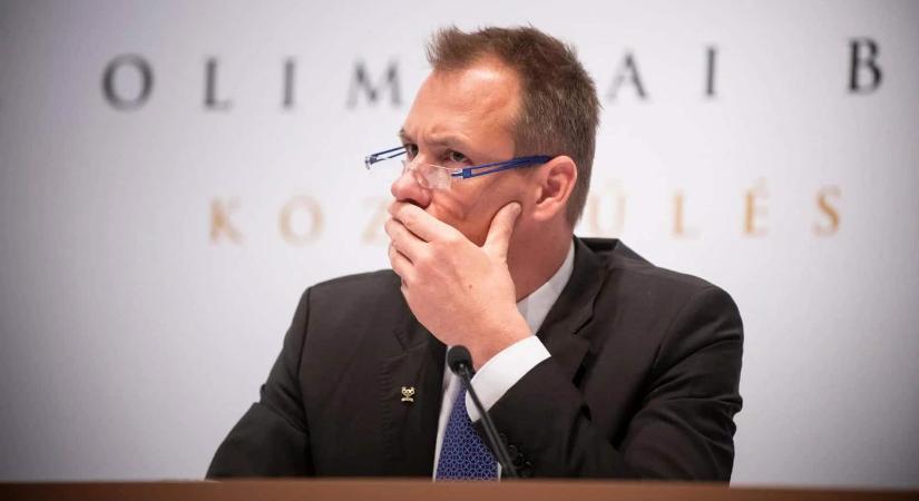 Nagy bajban a Tisza Párt: Kulcsár Krisztián egyszerűen lekurva anyázta Lezsák Annát a parlamentben