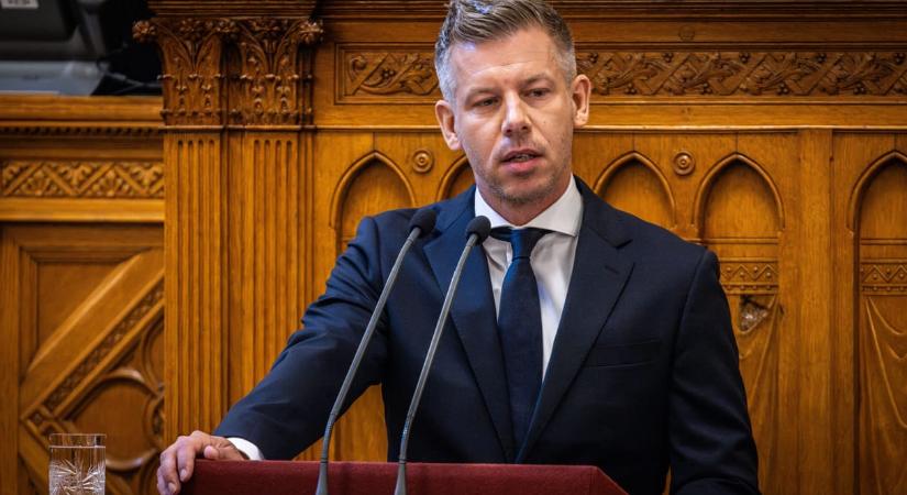 Magyar Péter bejelentette, hogyan változik meg az adórendszer
