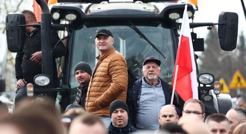 Ukrán gabona: Lengyelország behúzta a kéziféket, engedett a gazdáknak – kulcsfontosságú útvonalon szigorított