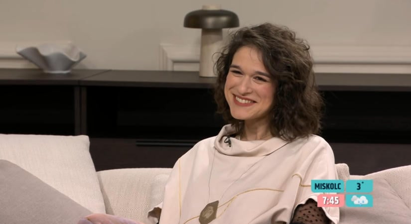 Lábas Viki és Oláh Ibolya is színpadra lép a Turbinában a jó ügy érdekében