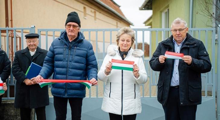 Járdaszakasz újult meg Boldogon 
