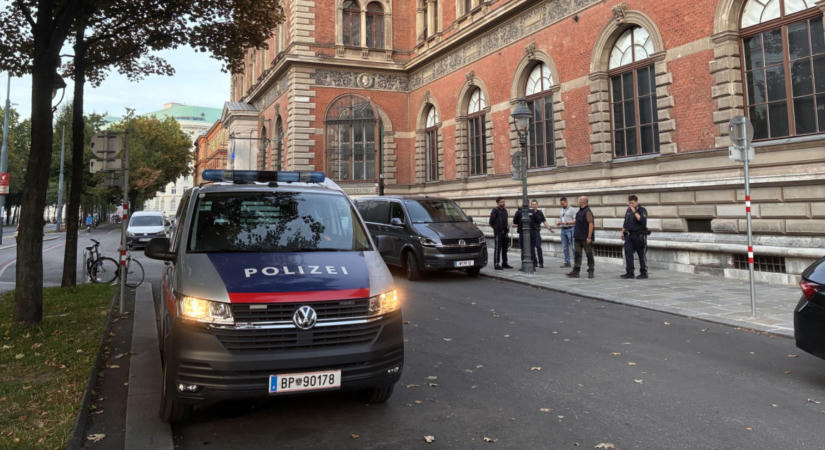 Fényes nappal lopták el az egyiptomi királyné ékszerét