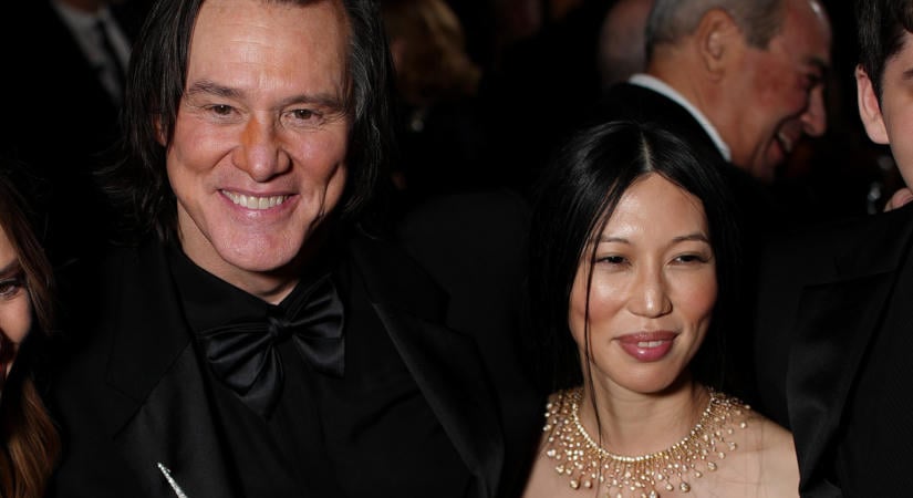 Jim Carrey 64 évesen titokban megnősült: feleannyi idős szerelme, Min Ah gyönyörű