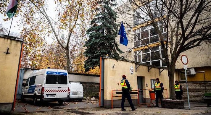 Elképesztő! Az ügyészség eljárásokat szüntetett meg a Szőlő utcai igazgatóval szemben - nem hisznek Bangó Sándornak