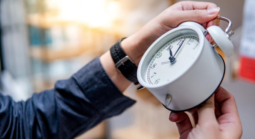 Nyári vagy téli időszámítás: melyiket választanád? – A szakértők szerint ez a jobb