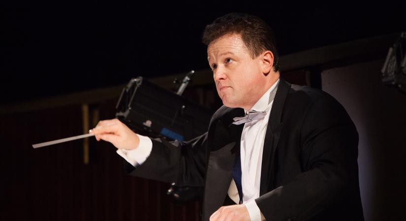 Vajda Gergely zeneszerzőként és karmesterként is bemutatkozik Párizsban