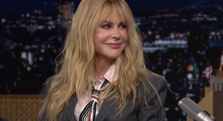 Nicole Kidman maga vallotta be, álruhában titkos életet él