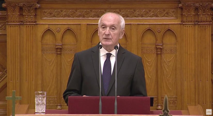 Baka András szerint vértelen forradalom zajlott Magyarországon