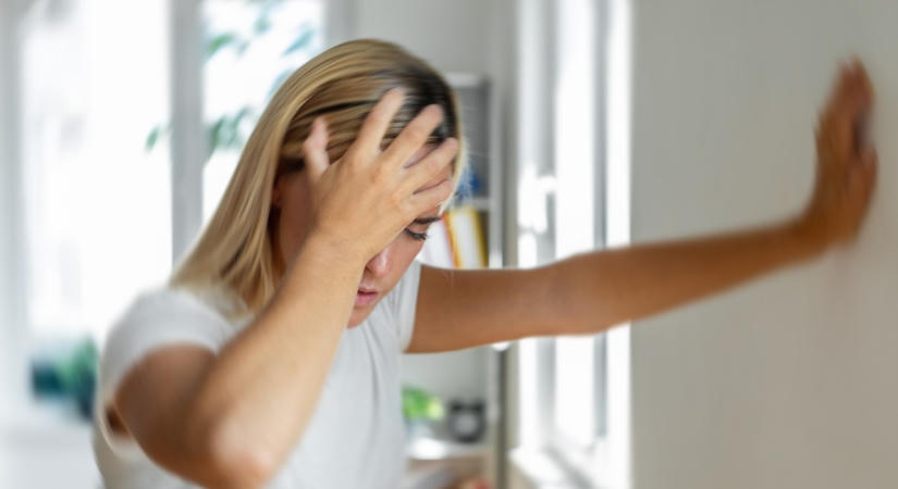 Az arcunkra van írva: így lehet felismerni a stroke és szívroham figyelmeztető jeleit