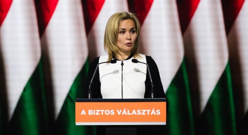 Tiszás példával reagált Széles Diána a közpénzből finanszírozott kampányt emlegető Molnár Áronnak