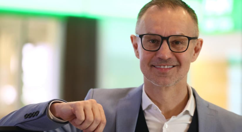 Garami Gábor lecserélte a rádiót az óceánjáróra: így él most a világot járó dobos