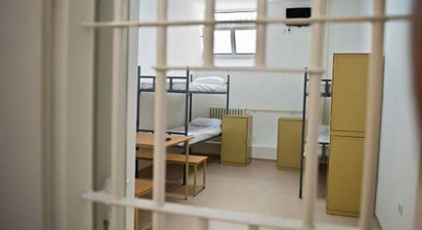Tört-zúzott a zárkában az elítélt férfi