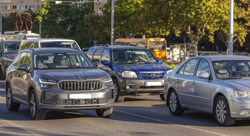 Autóban ülve kezdett lövöldözni egy fiatal, rendőrök csaptak le rá