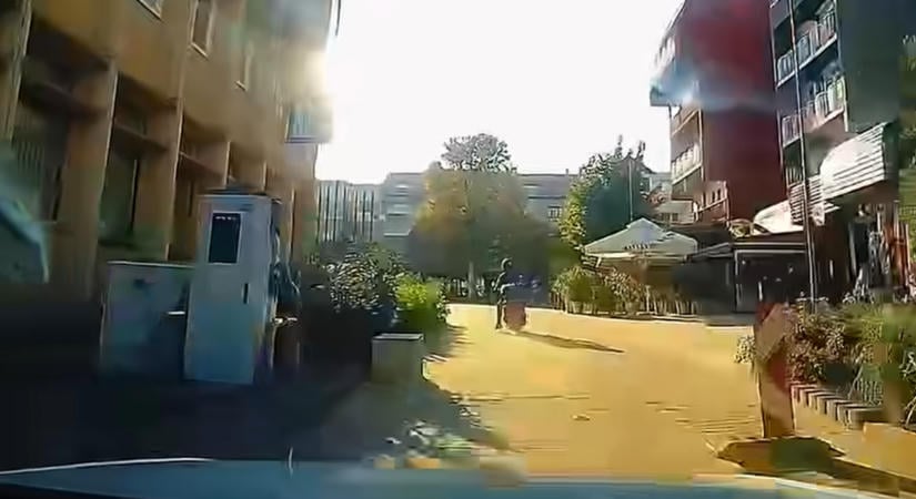 Videón, ahogy egy 13 éves, motoros fiú menekül a rendőrök elől Zalaegerszegen