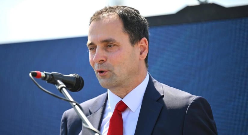Elárulta az energetikai államtitkár, hogy miért távozott Kapitány István minisztériumából